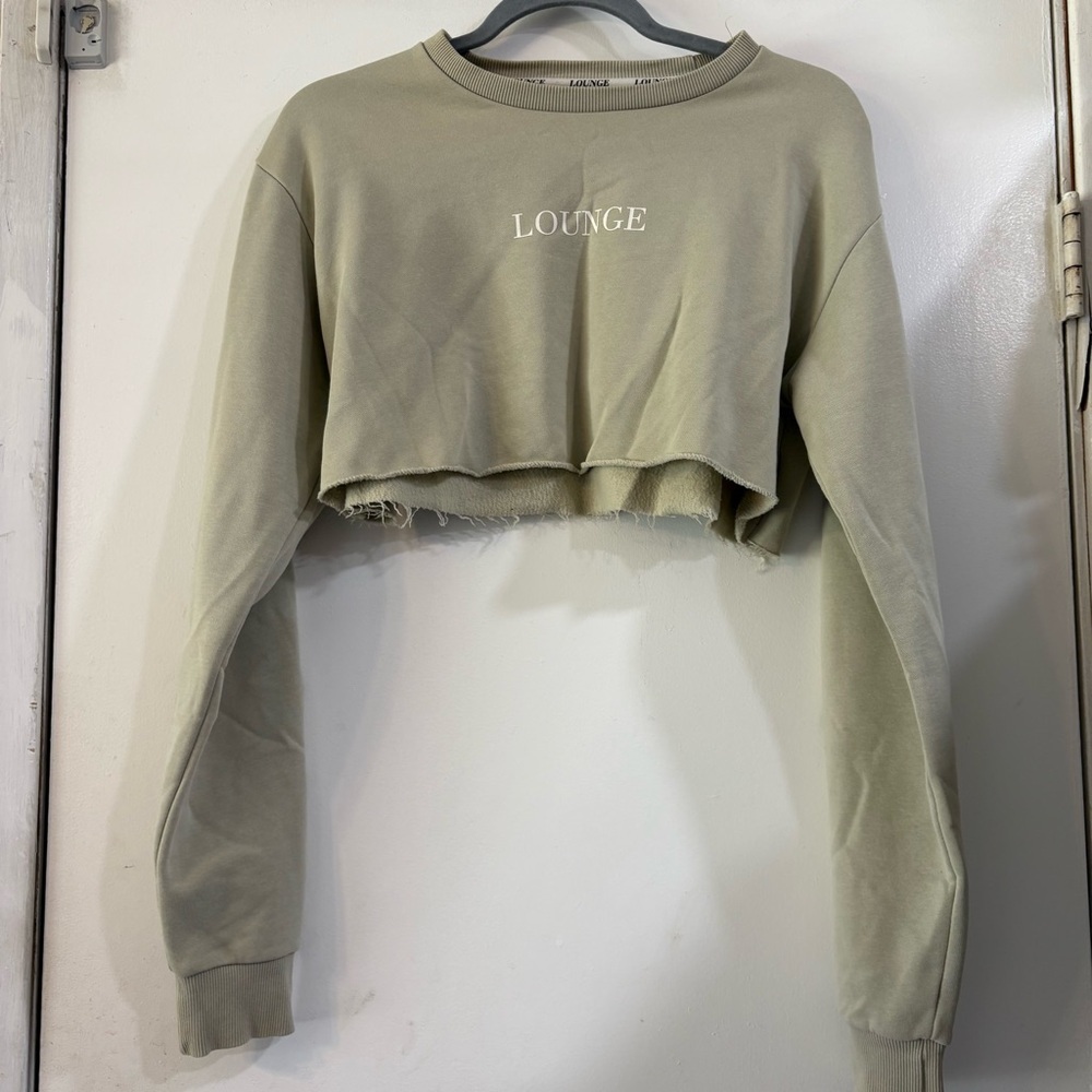 Lounge Cropped Crew Neck Sweater Tan Green Muted minimalist logo M